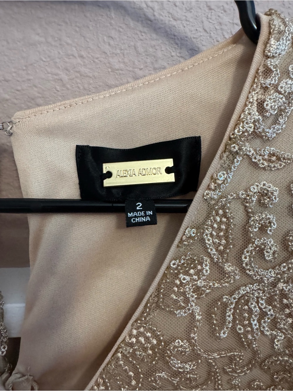 Alexia Admor Gold Lace Bodice Cream pant Long Sleeve pant suit - Picture 5 of 7